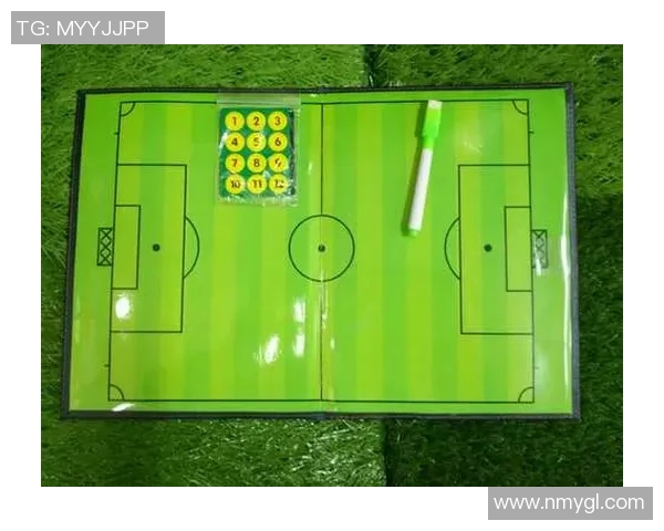 主教练战术板曝光,备战细节震撼网友 主教练战术板曝光,备战细节震撼网友